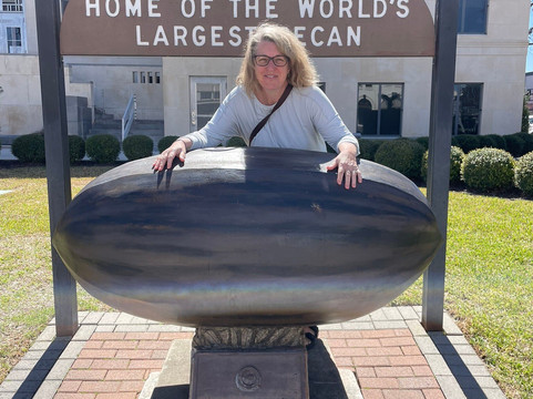 World’s Largest Pecan-塞金必去景点