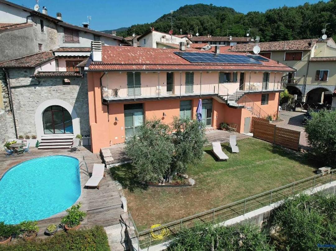 Casale San Giacomo Apartments
