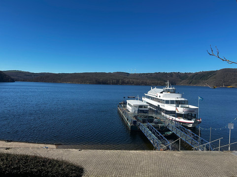 希尔霍夫酒店主图