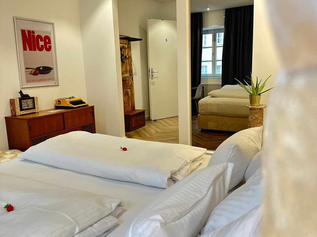 穆赫多夫酒店主图