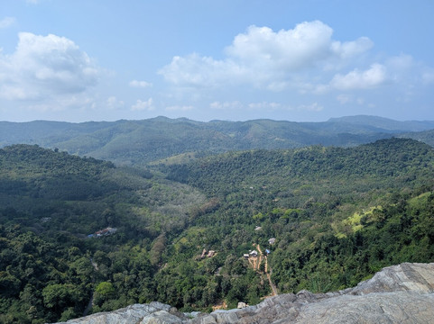 Lucky Holiday-Mirigama必去景点