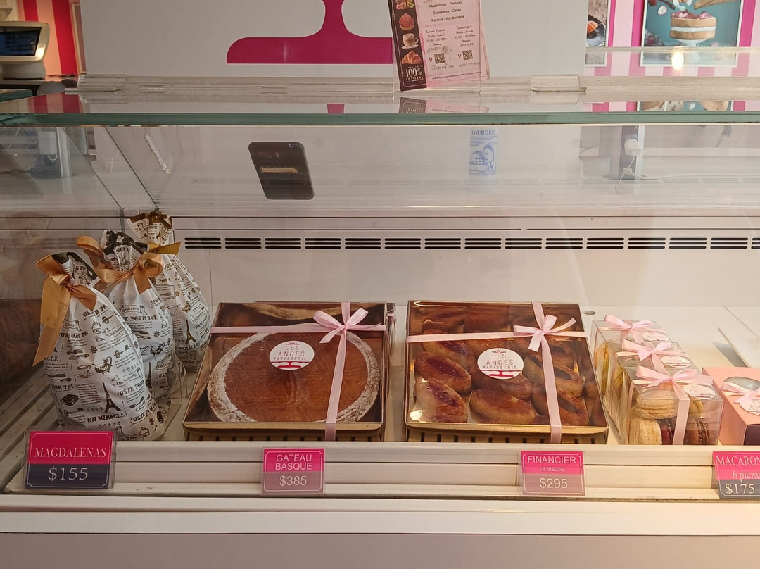 Les Anges Patisserie Tecnologico