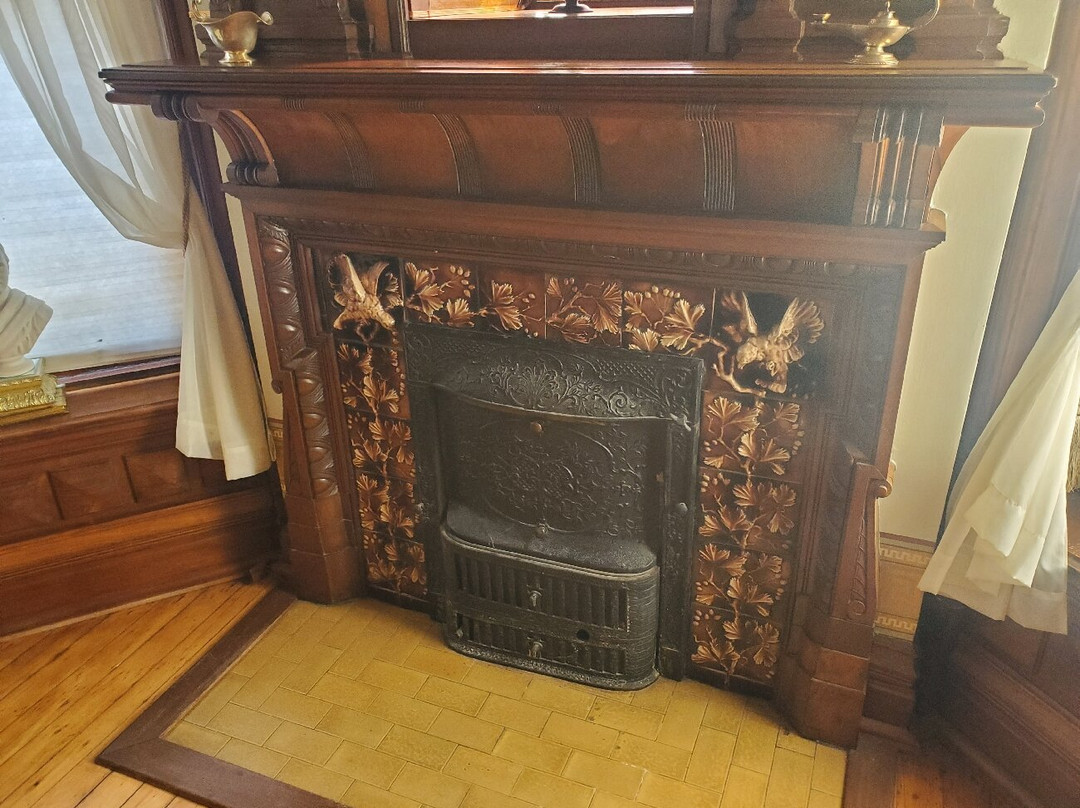 Shakespeare Chateau Inn and Gardens Bed & Breakfast主图