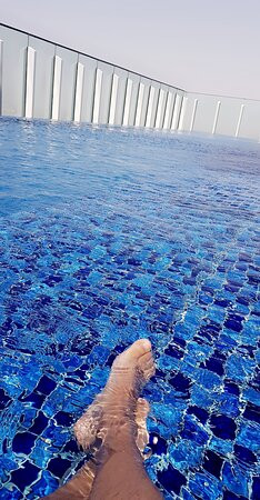 塔吉朱美拉湖塔楼酒店主图