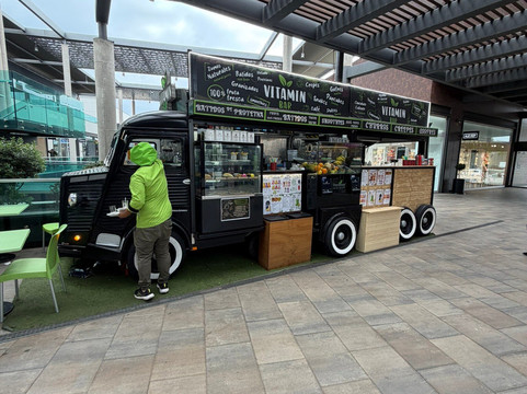 Centro Comercial Lanzarote Open Mall-阿雷西费必去景点