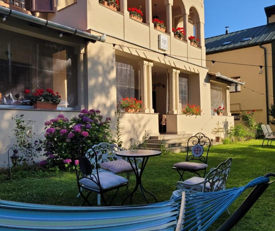 Aronson Villa