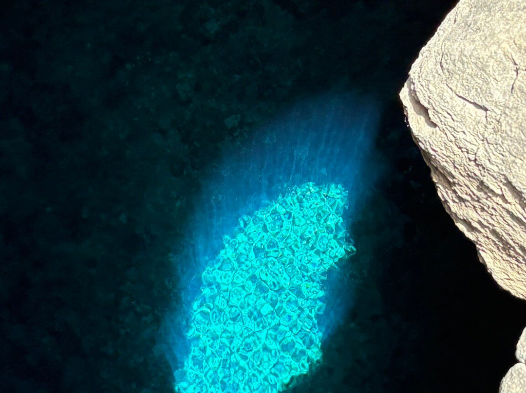 Buracona - Olho Azul-Ilha do Sal必去景点