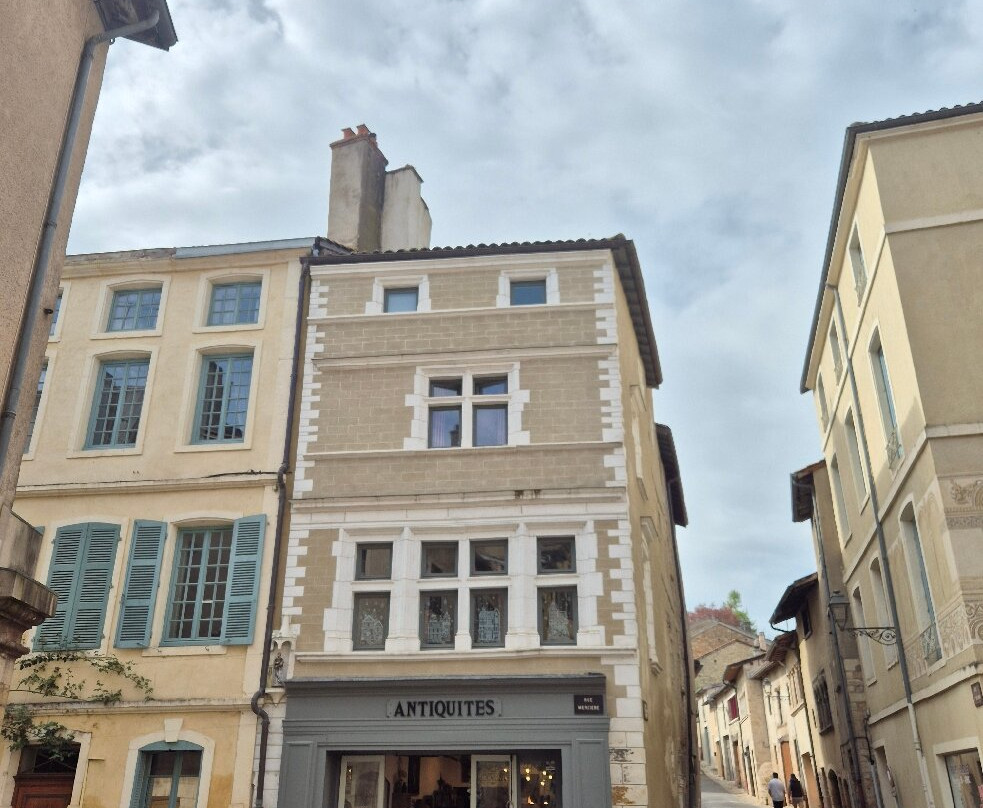 Marché Hebdomadaire Du Samedi À Cluny-Cluny必去景点