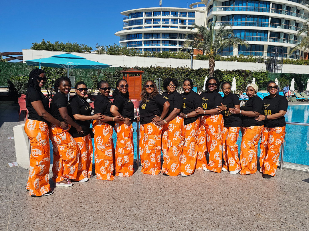 拉若自由酒店主图