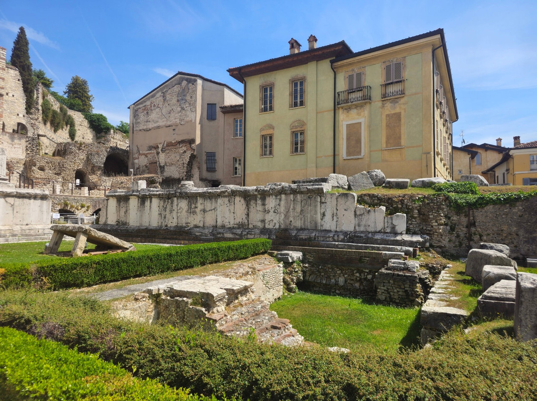 Tempio Capitolino e Piazza del Foro-布雷西亚必去景点