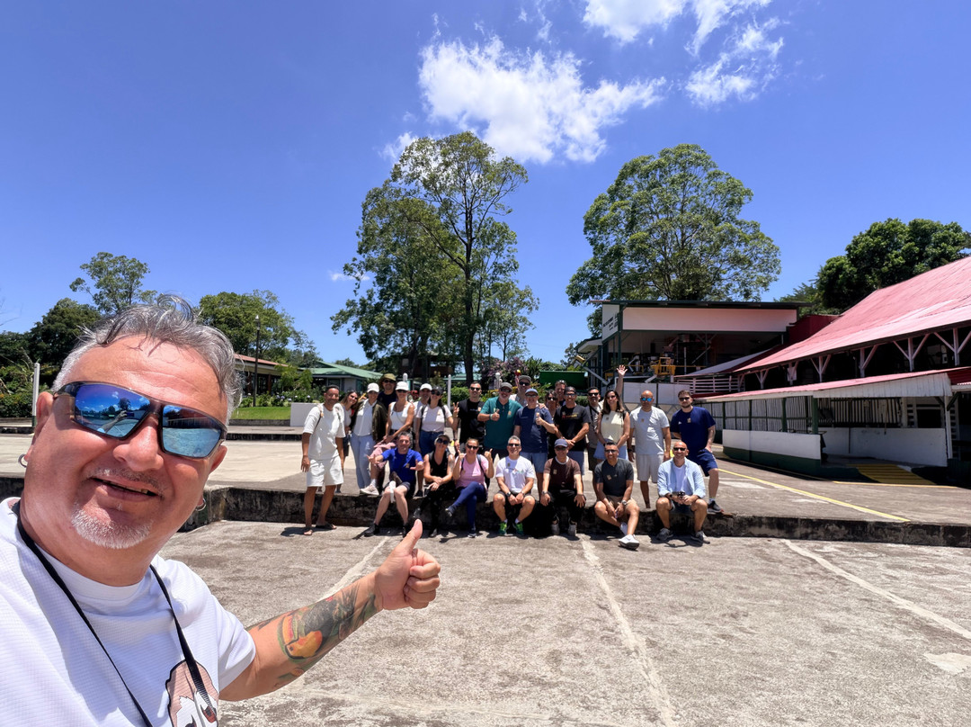 Alejandro Chaves Viquez Tour Guide-圣何塞必去景点