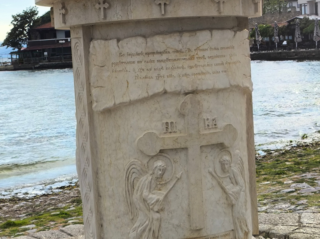 Catcher Of A Cross Monument-奥赫里德必去景点