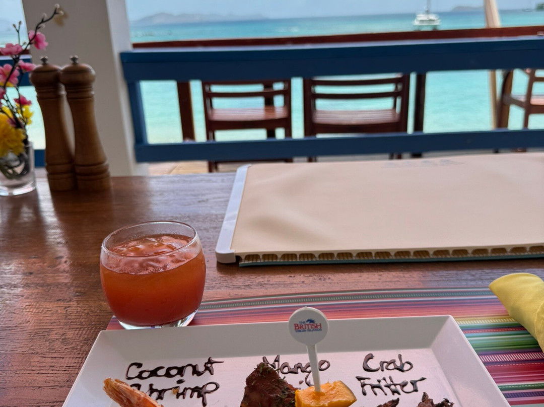 Fischer's Cove Beach Hotel主图