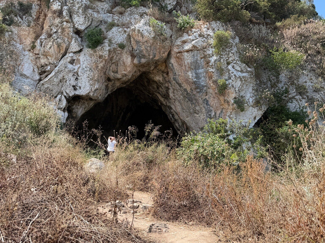 Nestor's Cave-Pylos必去景点