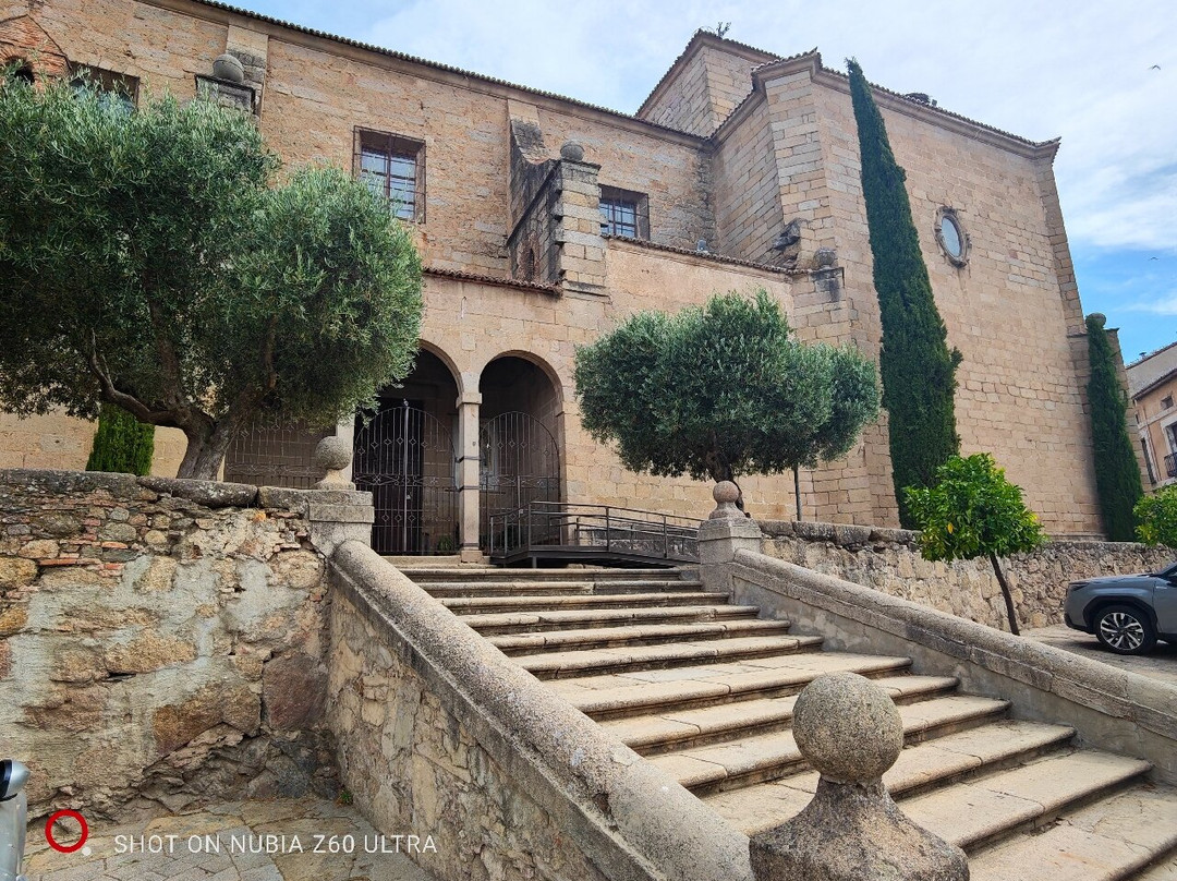 Parroquia la Asuncion de Nuestra Senora-奥罗佩萨必去景点