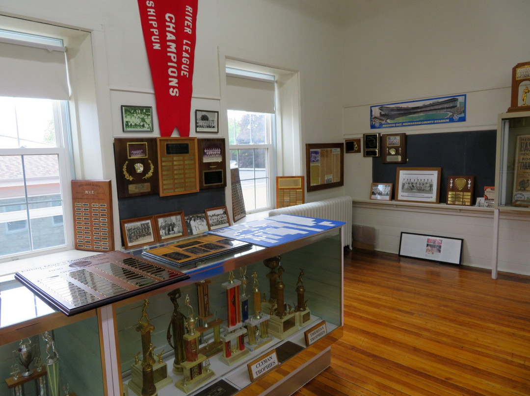 Mayville White Limestone School Museum-Mayville必去景点