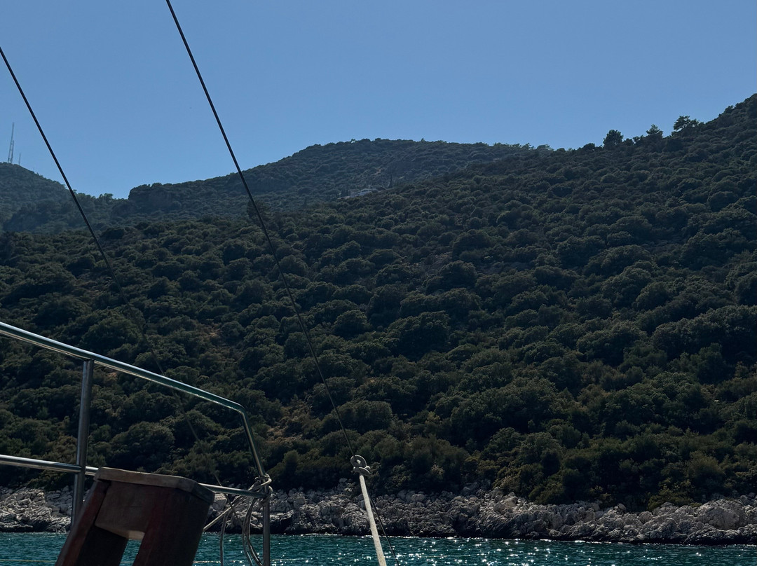 Zeus Boat - Daily Boat Trip-卡尔坎必去景点