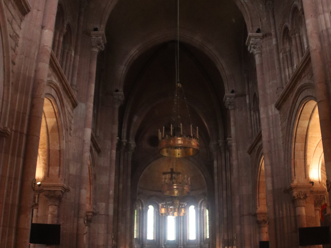 Basilica de Santa Maria la Real de Covadonga-Covadonga必去景点