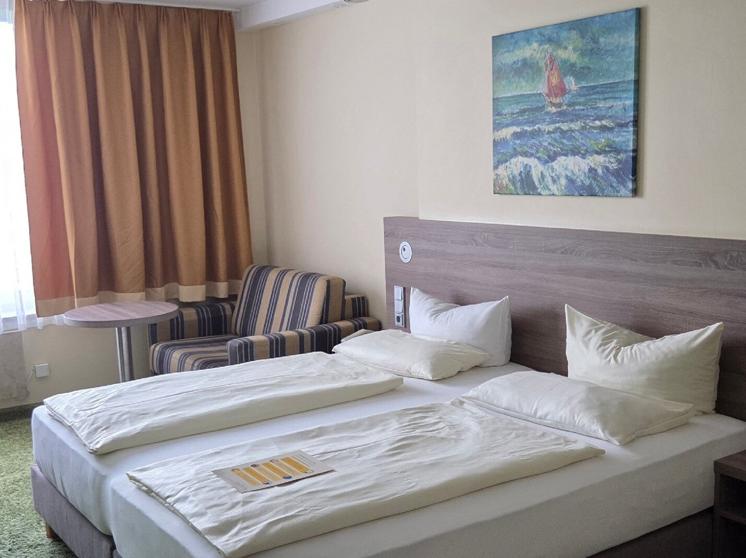 Casa.   Familia.    Hotel.     Zinnowitz主图