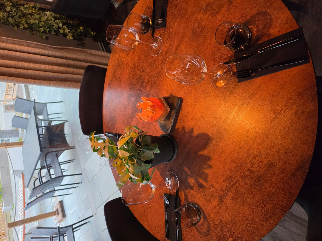 Nori Restaurant & Bar