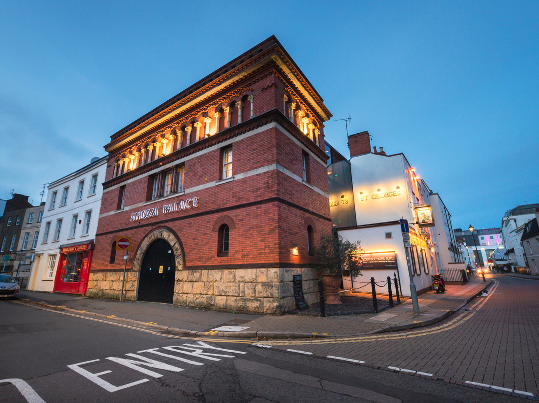 科茨沃尔德酒店住宿-Strozzi Palace Luxury Boutique Suites