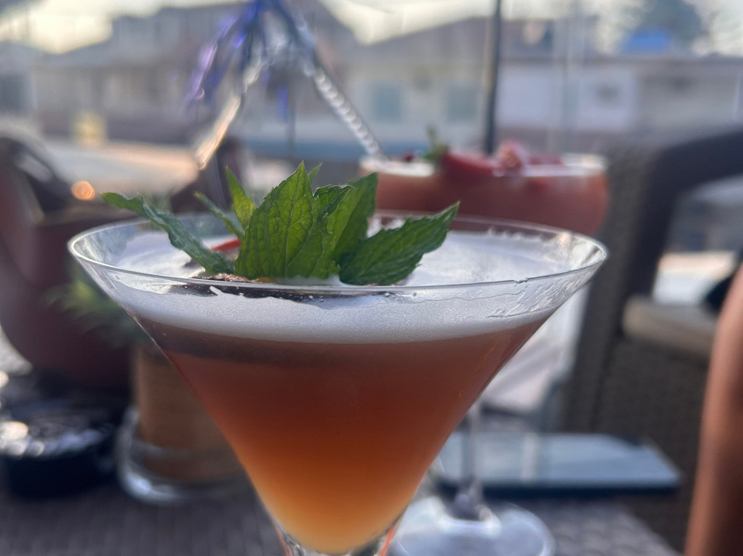Sea Breeze Roof Cocktail Bar-阿雷克斯必去景点