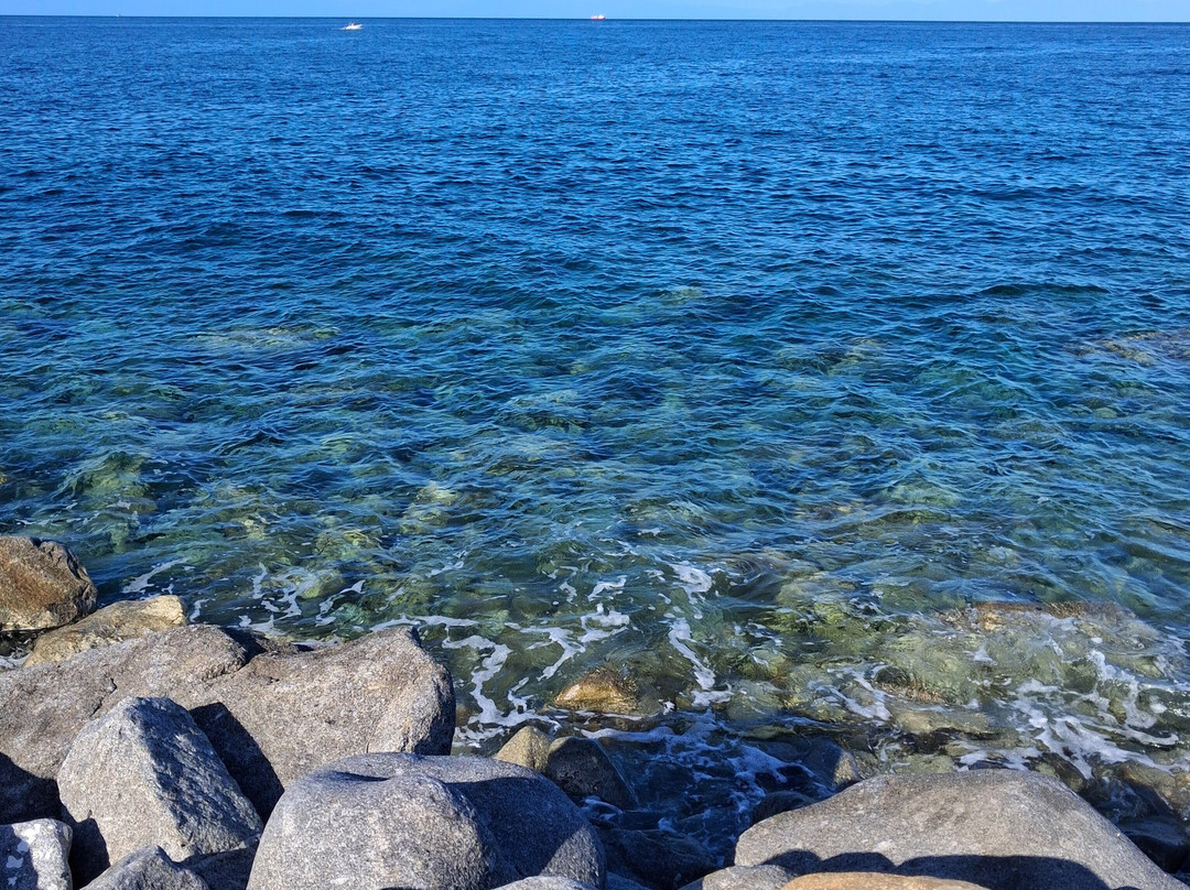 Spiaggia del Relitto-Pomonte必去景点