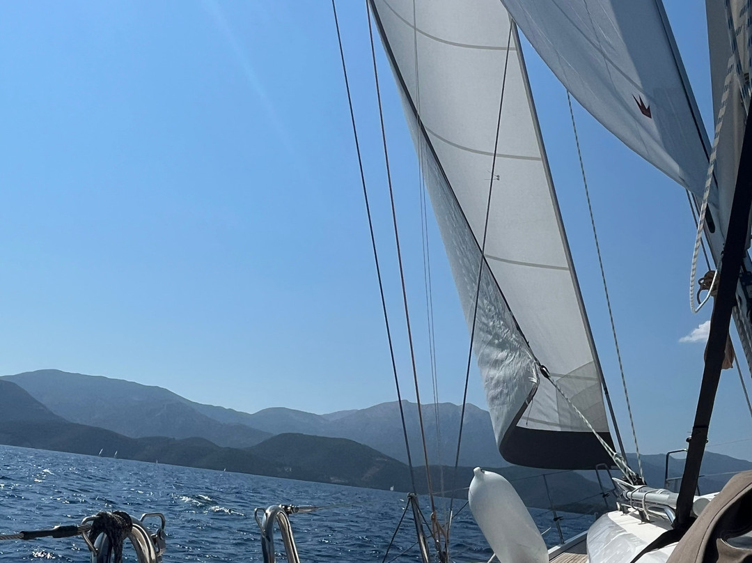 Sail Ionian Yacht Charter-莱夫卡扎必去景点