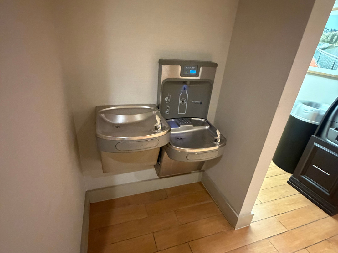 芝加哥米德韦机场欢朋酒店主图