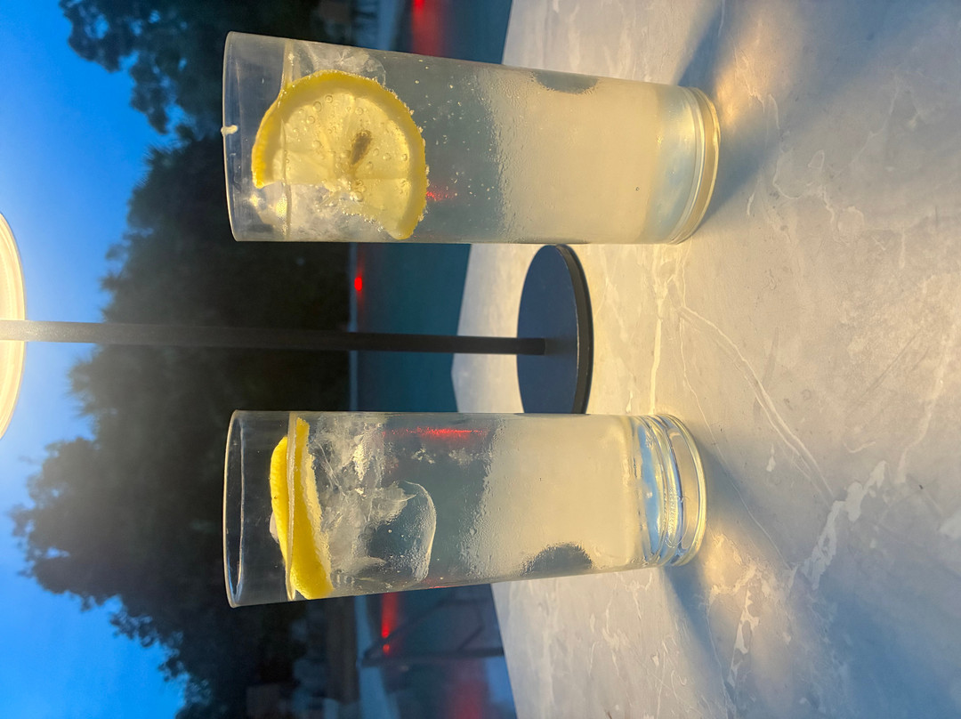 卡斯特利酒店 - 限成人- 全包式主图