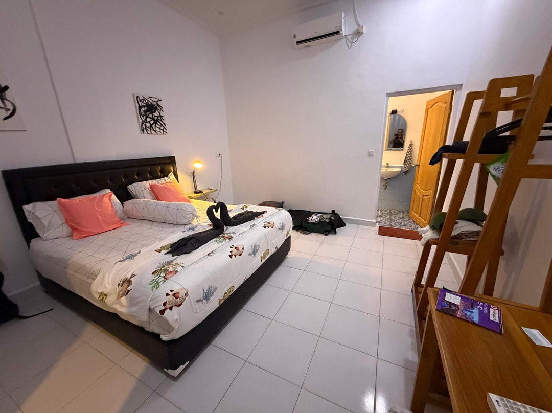 Omah Erma Bed & Breakfast