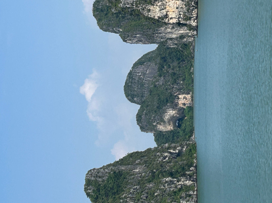 Luxury Travel Co., LTD-Cat Ba Town必去景点