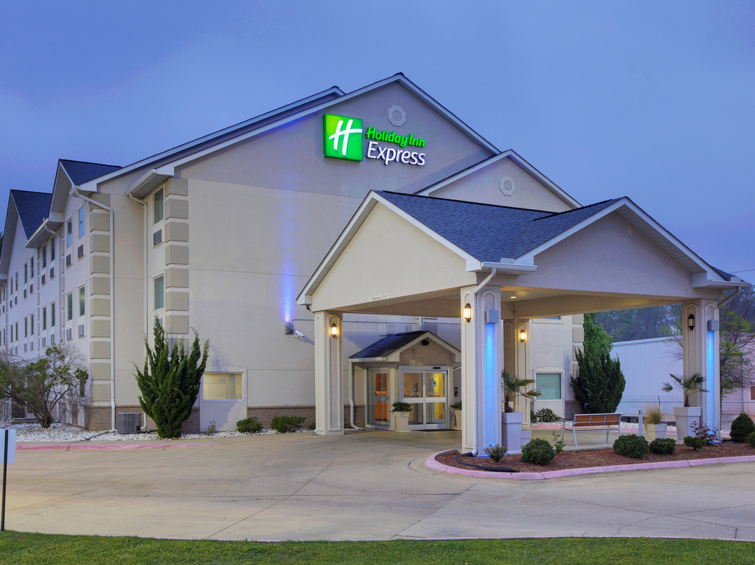 Holiday Inn Express & Suites El Dorado By IHG主图