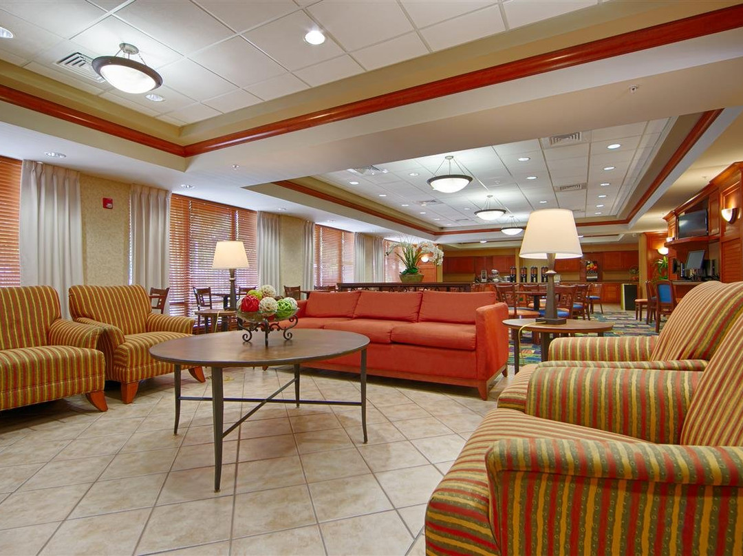 Best Western Plus Kendall Hotel & Suites主图