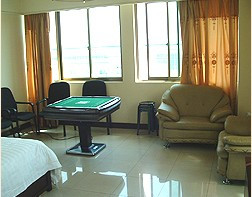 橙谊精选酒店(武汉武昌火车站黄鹤楼店)主图