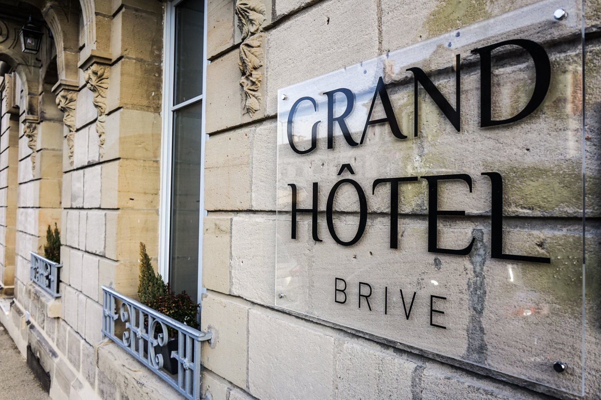 Grand Hôtel Brive-官方