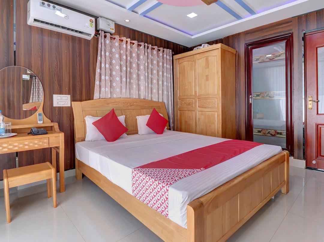 OYO 24245 Dv Residency