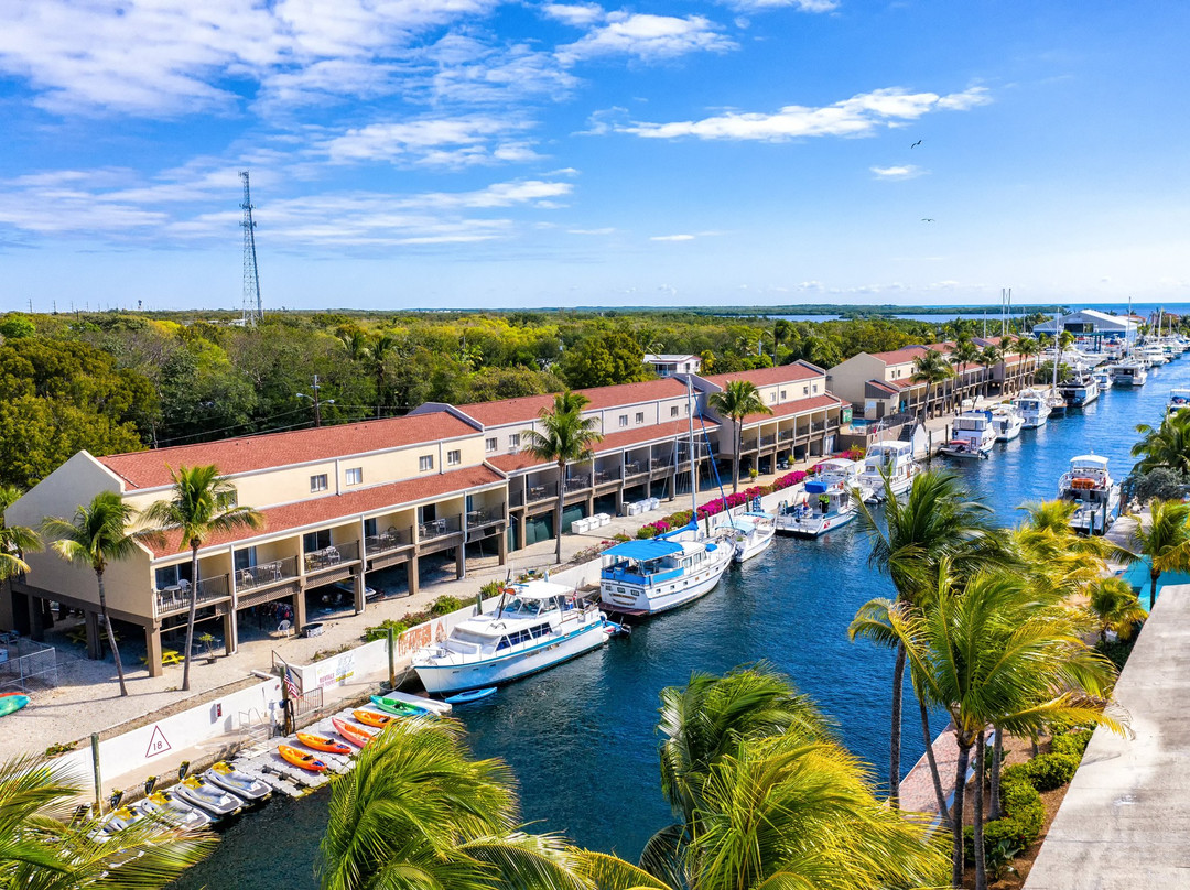 Waterside Suites & Marina