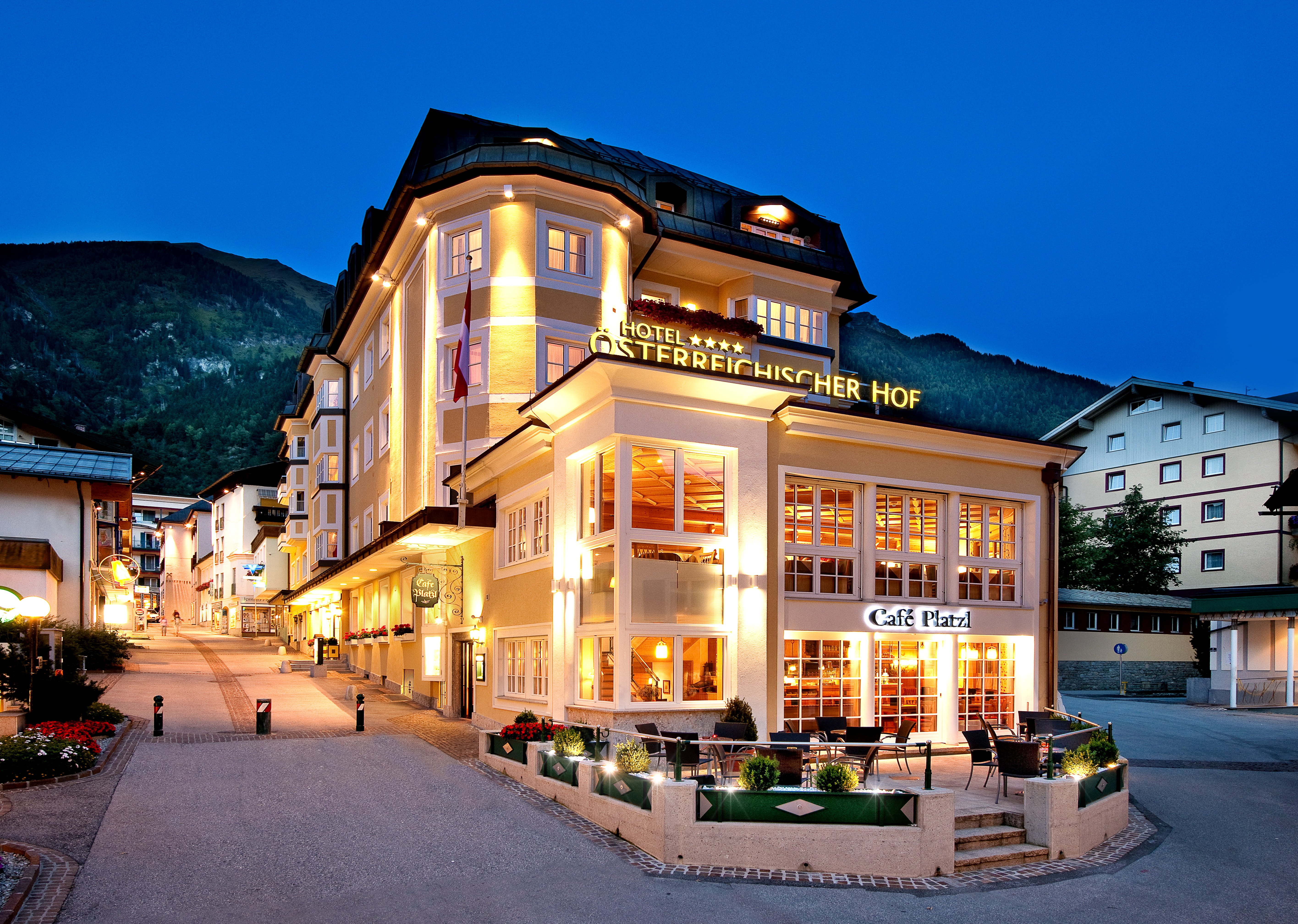 Österreichischer Hof-官方