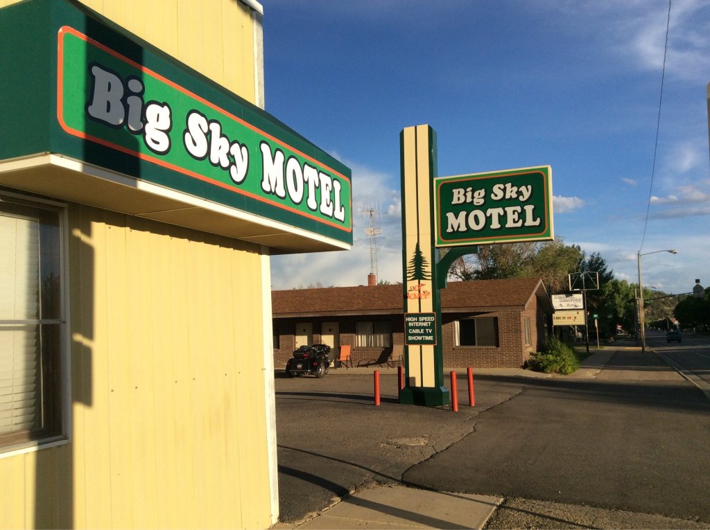 Big Sky Motel-官方