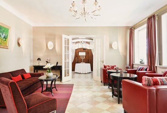 奥贝姆巴赫城堡拜尔酒店主图