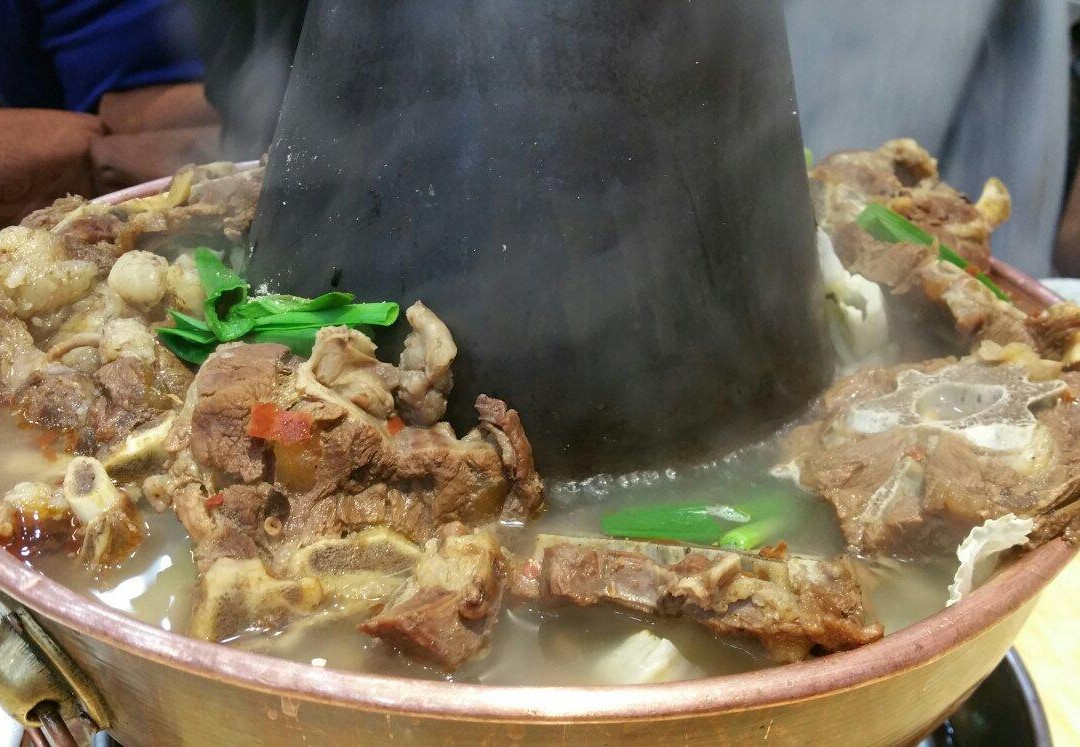 老北京铜火锅羊蝎子