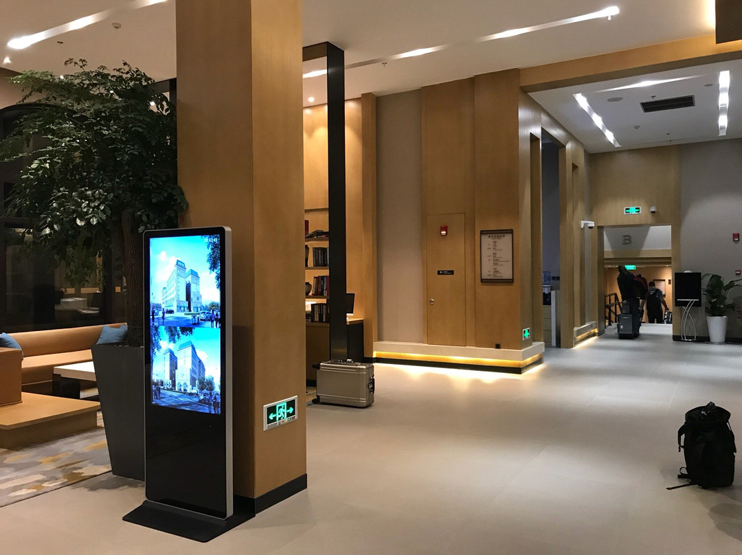 上海静安万枫酒店主图