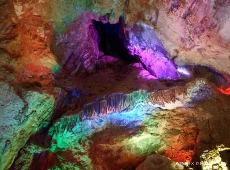 米易龙潭溶洞-米易县必去景点