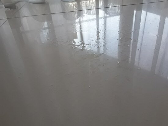 水瓶座豪华套房酒店主图