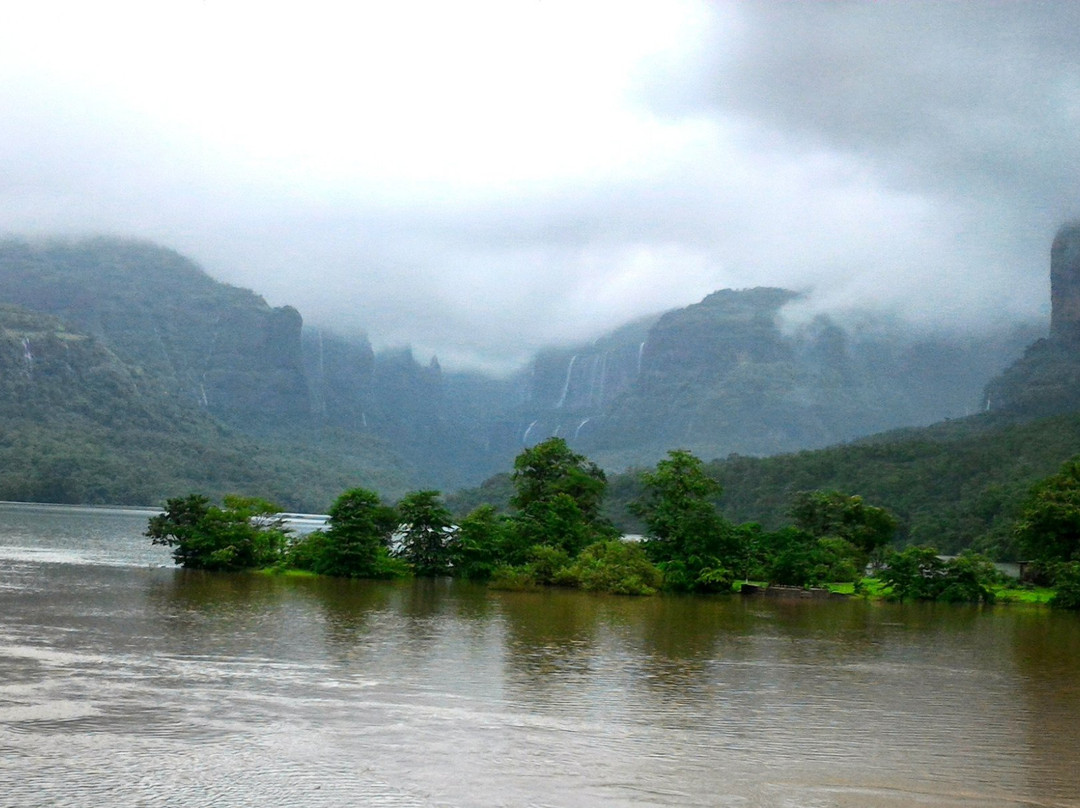 Bhira Dam (Tata Powerhouse Dam)景点图片