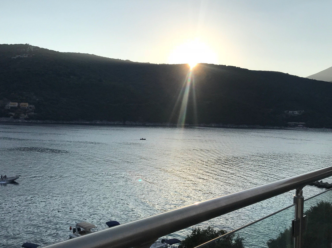 Poros餐馆和美食-Mare E Monti