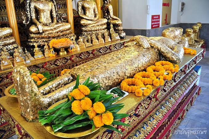 Wat Phra Non