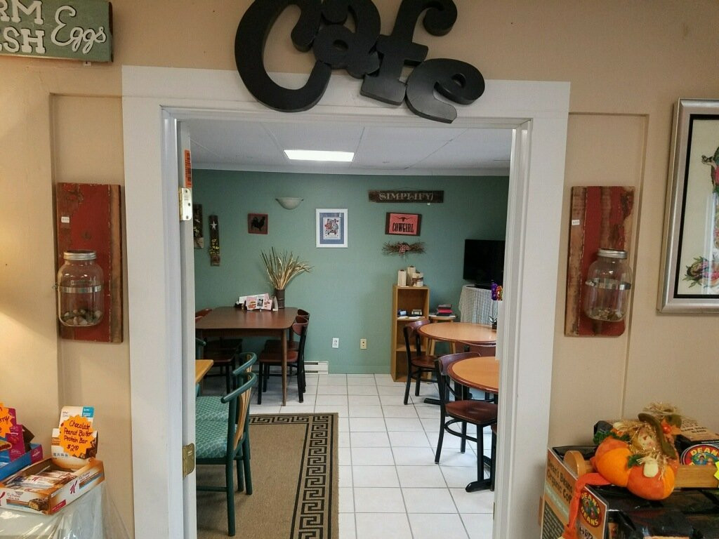 Tagua Nut Gift Shop & Cafe
