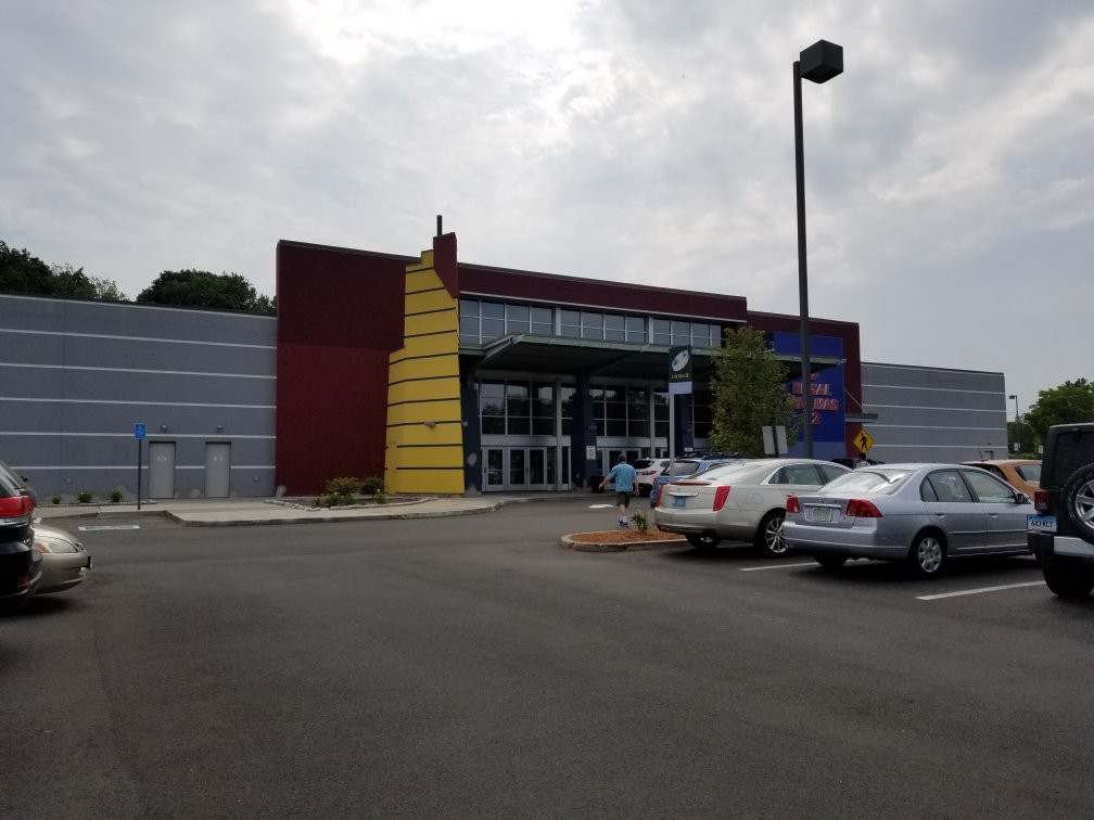Regal Cinemas Branford 12